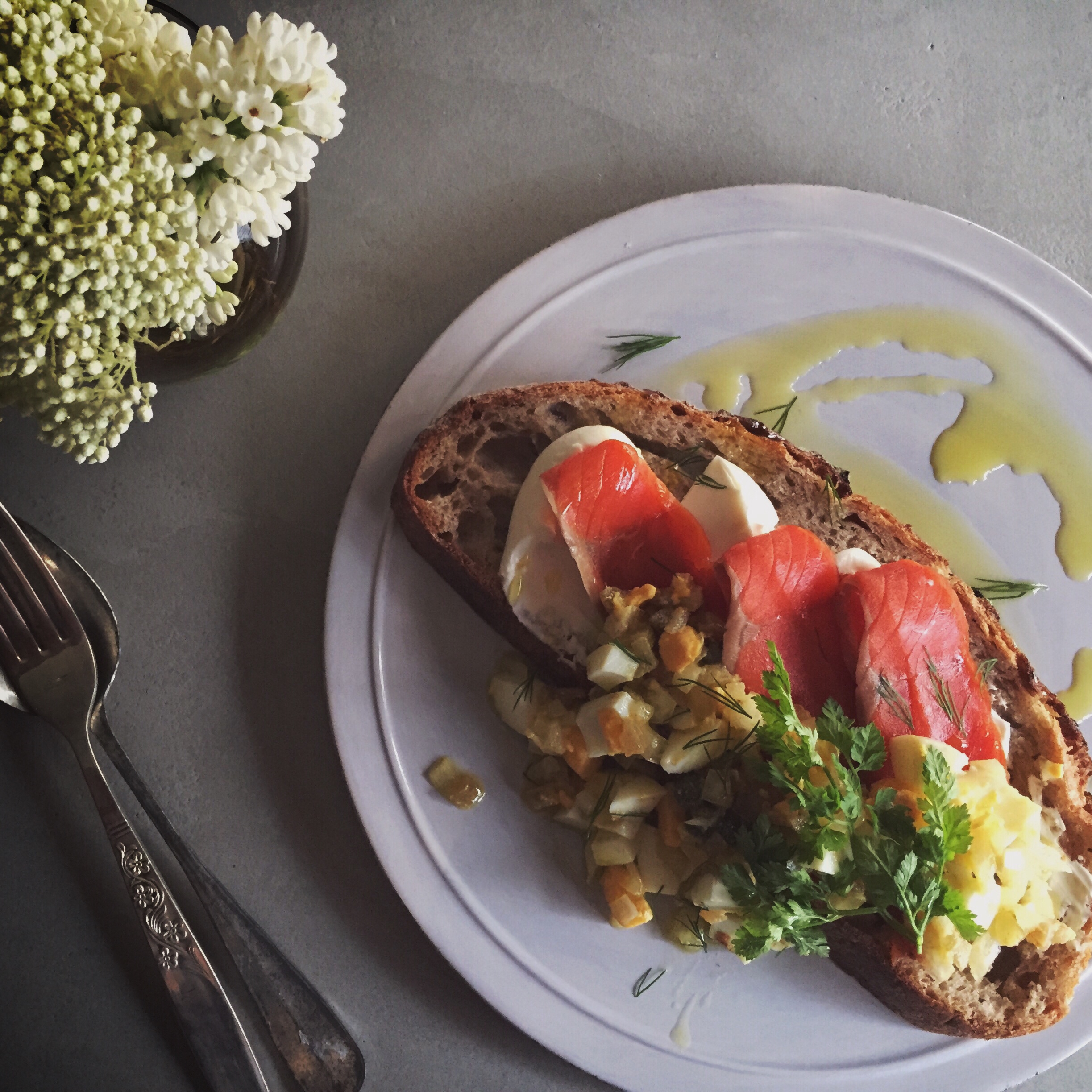 カール・ローウェン　リースリング・クアント 750ml（ドイツ・モーゼル産辛口白ワイン）