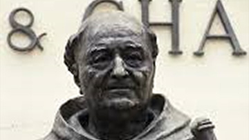 Dom Peringonがオーヴィレール修道院の酒庫係に。